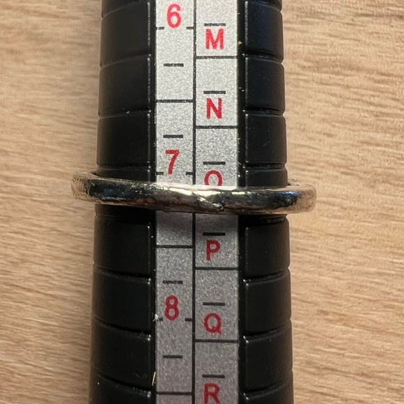 Boho Bali Ring Iridescent Silver Tone Size 7.25 - Picture 5 of 5